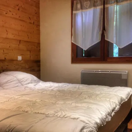 Acacia Apartment *